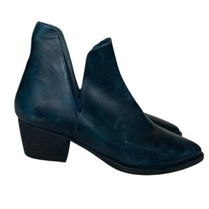 Free People Charm Double V Ankle Boot Size 38